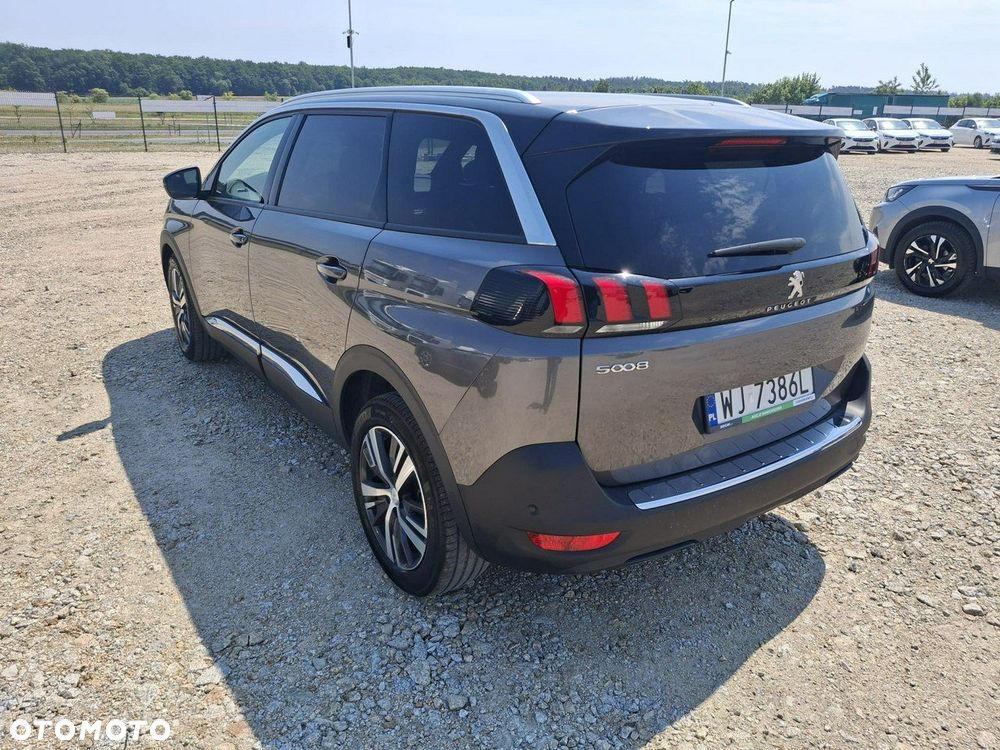 Peugeot 5008 - 7