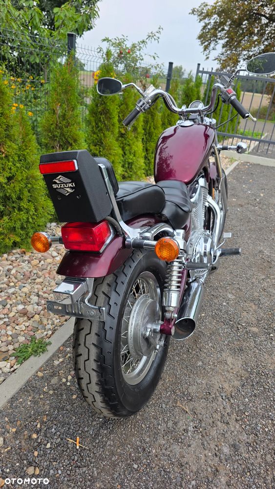 Suzuki Intruder - 6