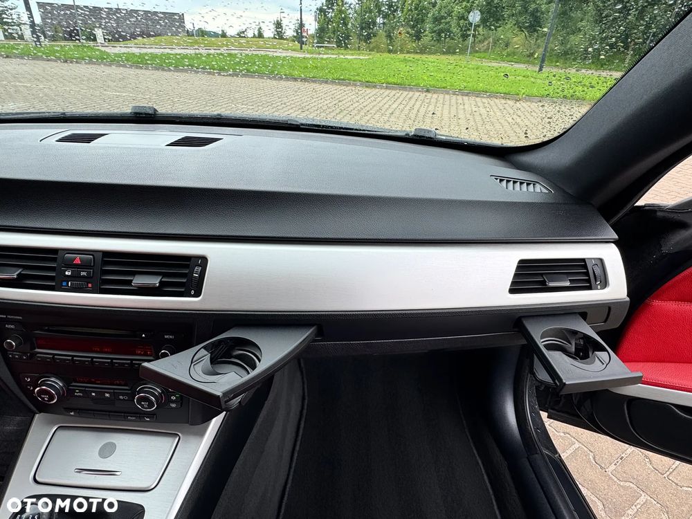 BMW Seria 3 320i Edition Exclusive - 29