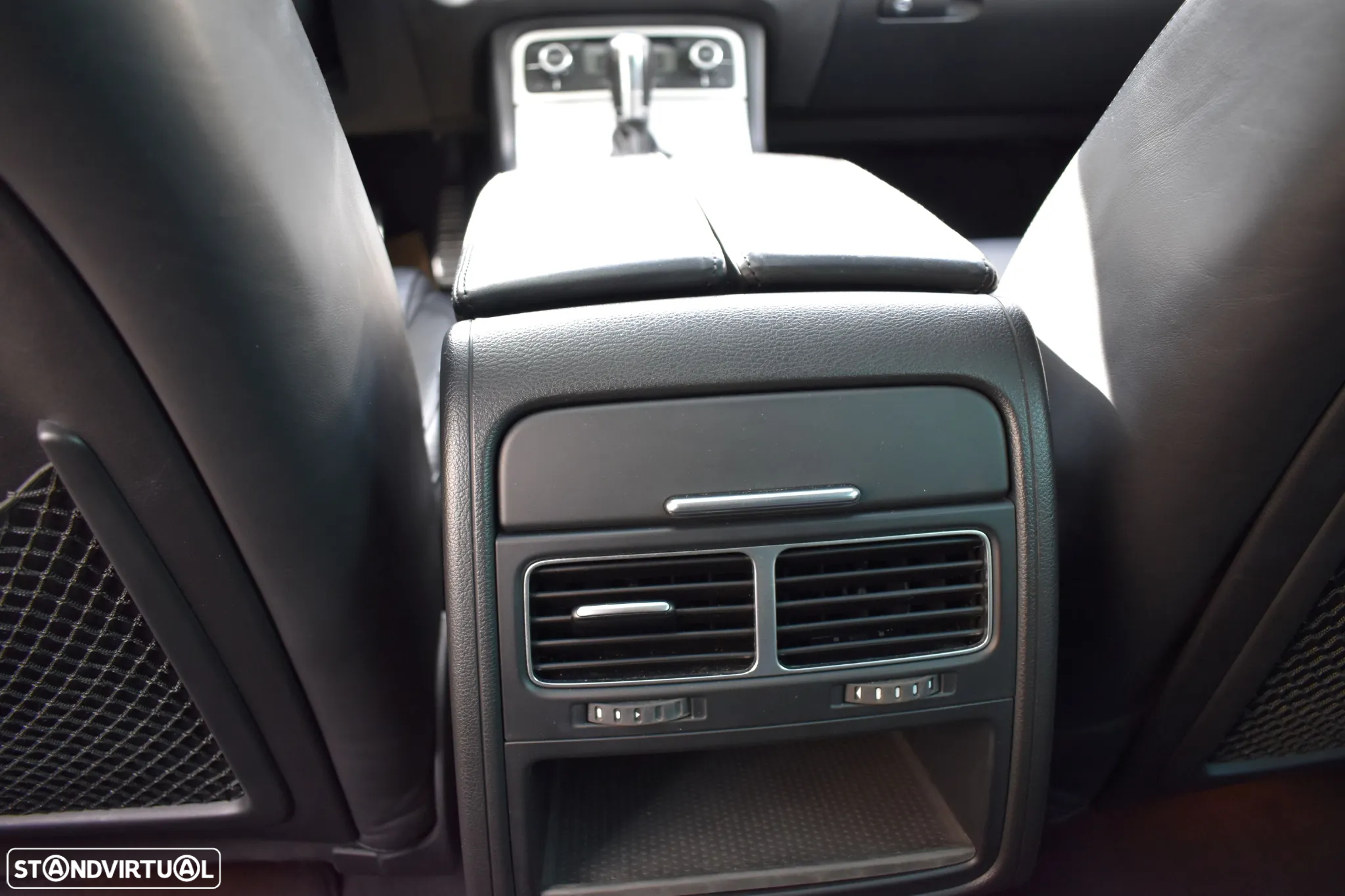 VW Touareg 3.0 TSI Hibrido - 9