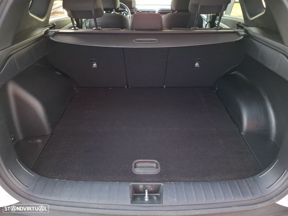 Hyundai Tucson 1.6 T-GDi Premium — fotografia 26