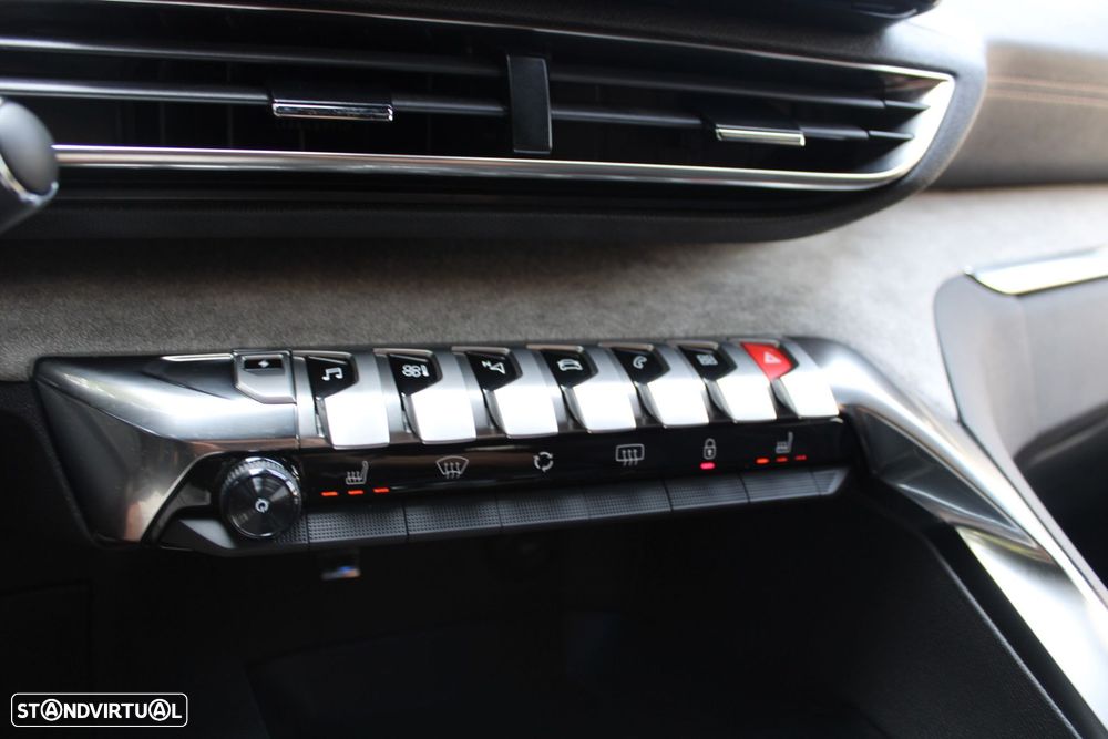 Peugeot 3008 1.6 Hybrid4 GT Pack e-EAT8 - 35