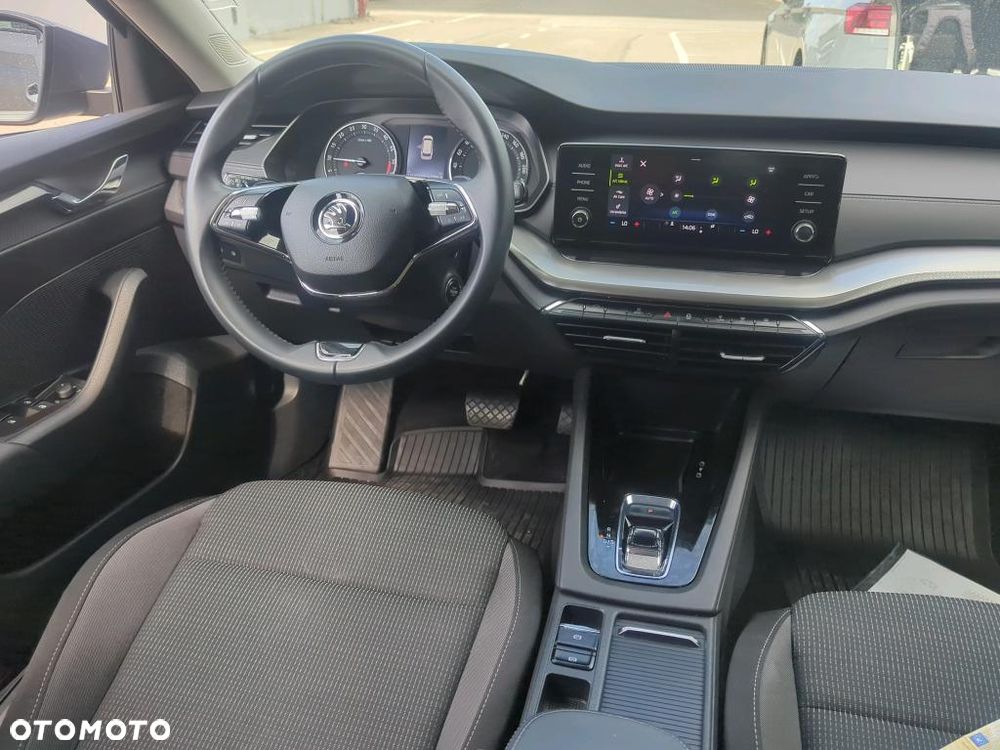 Skoda Octavia 2.0 TDI Ambition DSG - 8