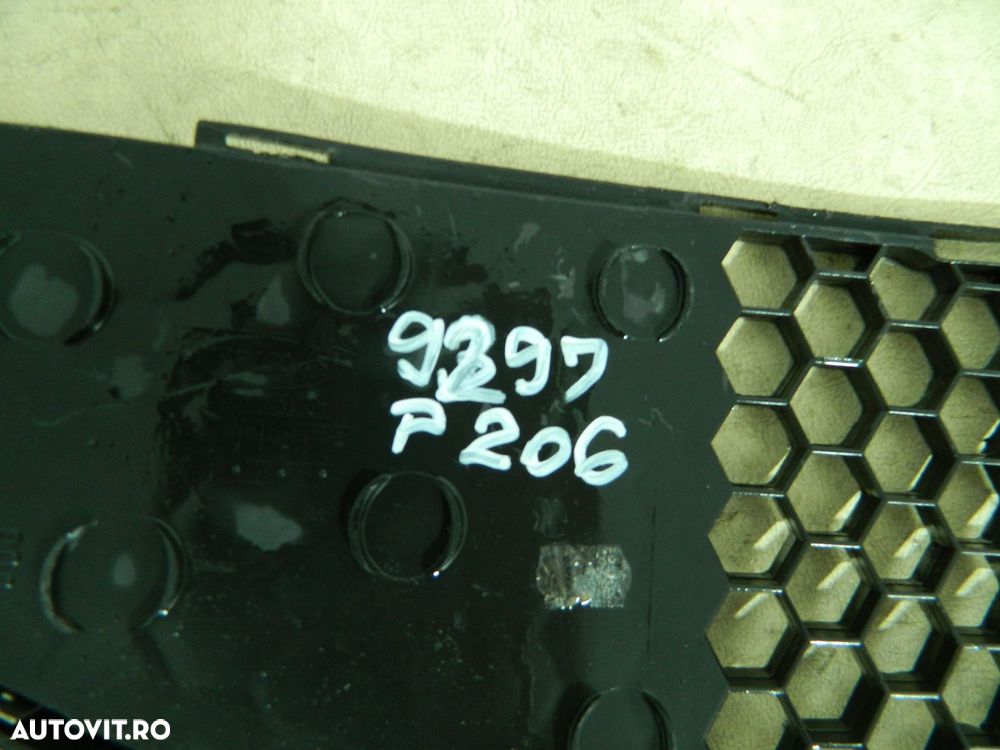 Grila intre proiectoare Peugeot 206, 2003, 2004, 2005, 2006,, 9648292477 - 3