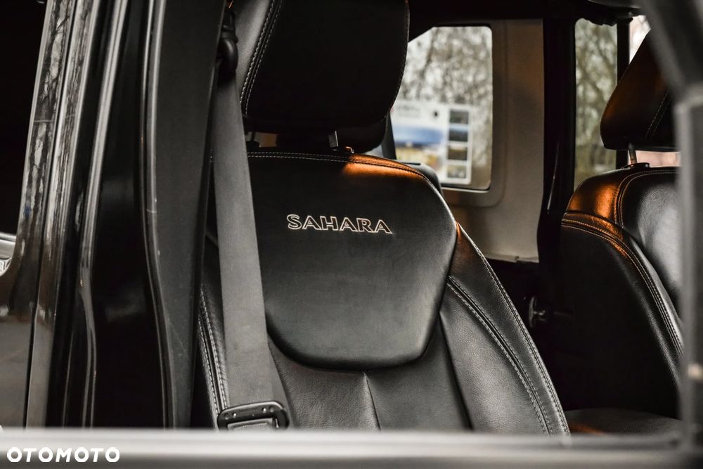 Jeep Wrangler 3.6 Unlim Sahara - 31