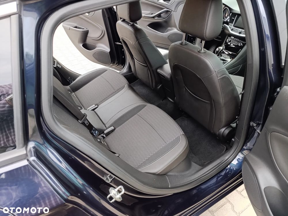 Opel Astra 1.4 Turbo Innovation - 21