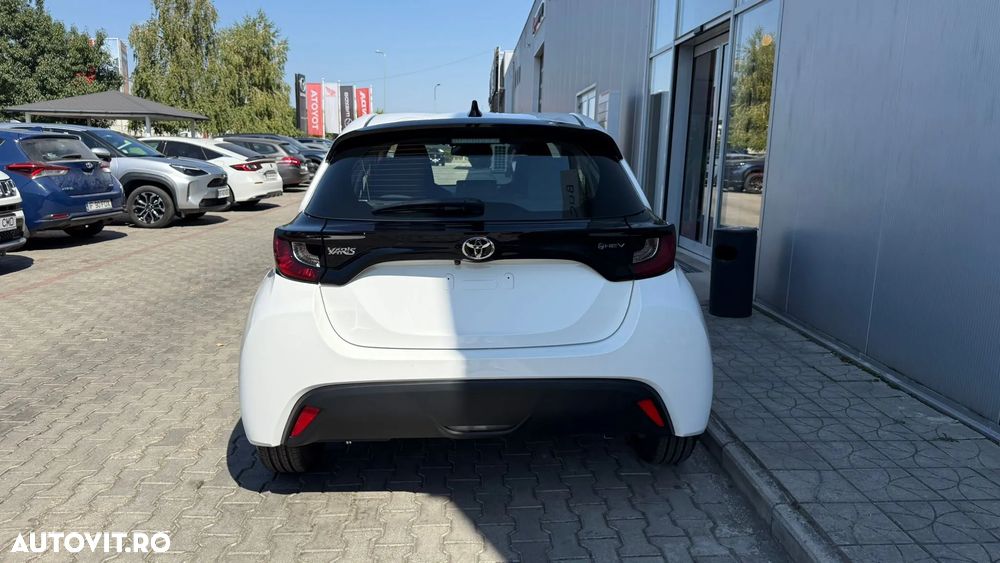 Toyota Yaris 1.5 VVT-i HSD Eco - 9