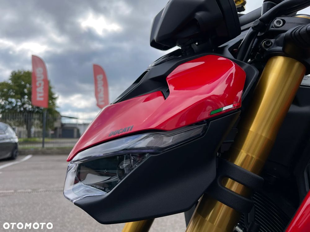 Ducati Streetfighter V2 - 23