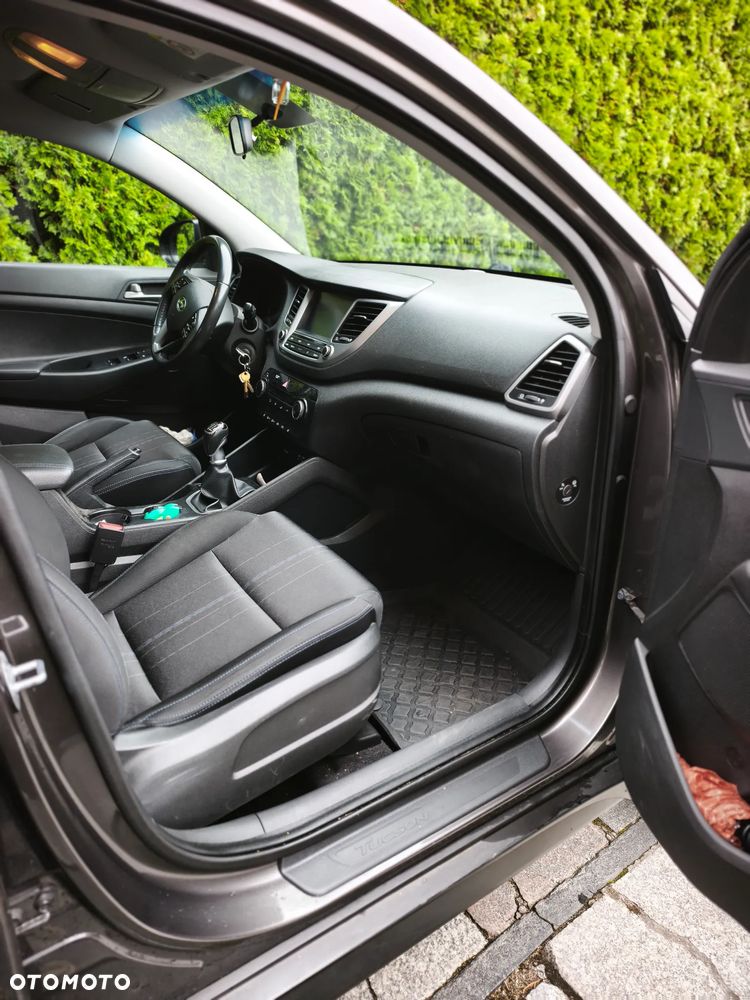 Hyundai Tucson 1.6 GDI BlueDrive Classic 2WD - 12