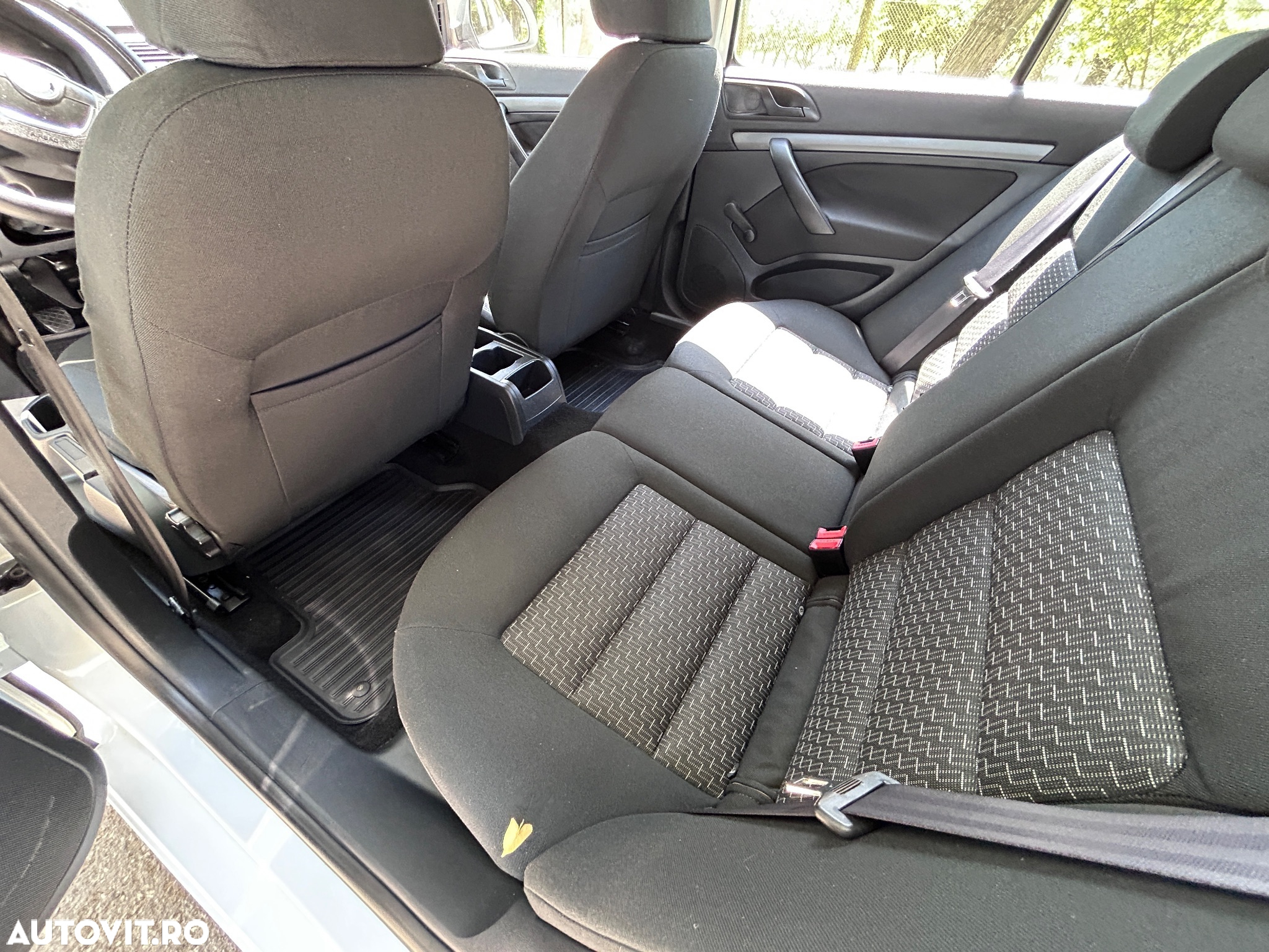 Skoda Octavia 1.4 MPI Ambiente - 11