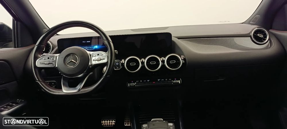 Mercedes-Benz GLA 180 d AMG Line - 18