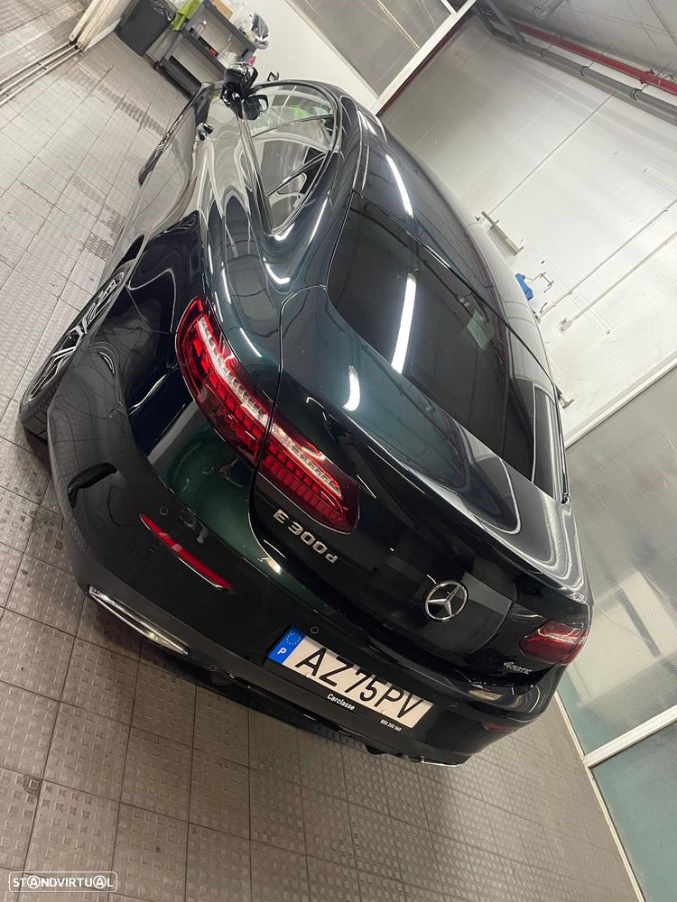 Mercedes-Benz E 300 - 13