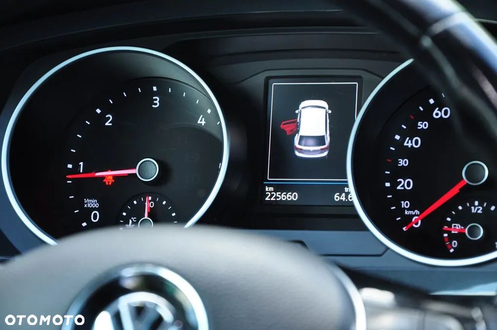 Volkswagen Tiguan 2.0 TDI SCR 4MOTION DSG Highline - 38