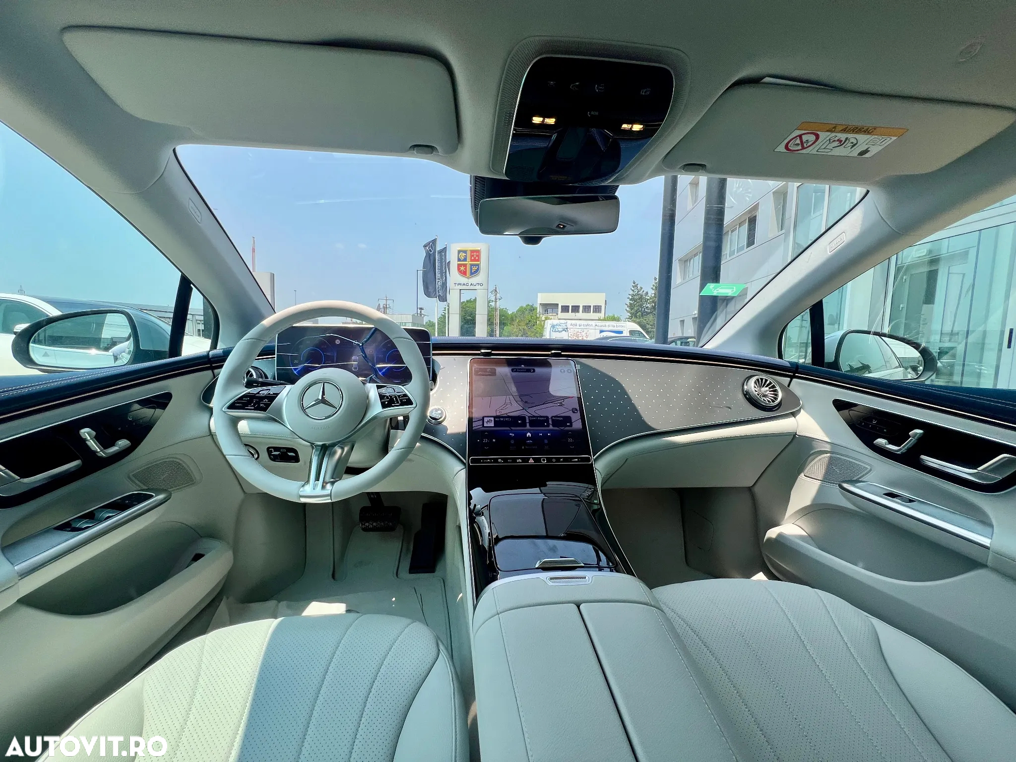 Mercedes-Benz EQE 350+ - 13
