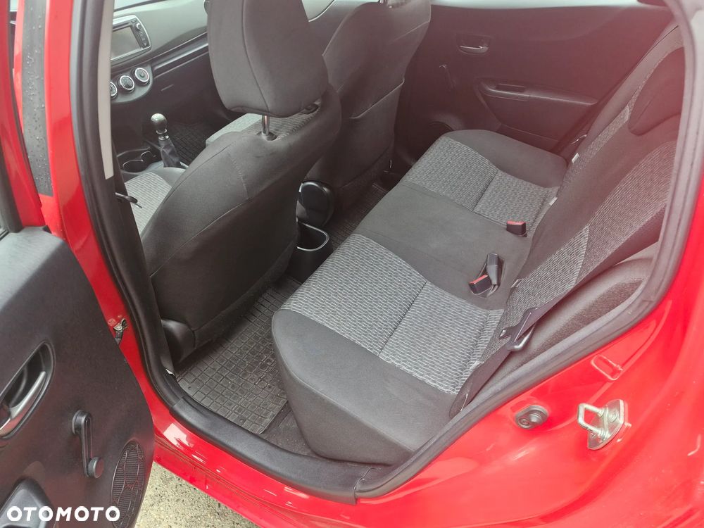 Toyota Yaris 1.4 D-4D Premium - 14