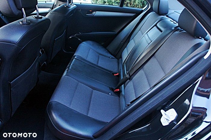 Mercedes-Benz Klasa C 180 Kompressor - 20