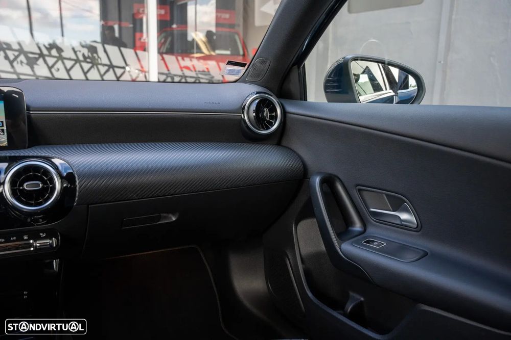 Mercedes-Benz A 250 e Style Plus - 21