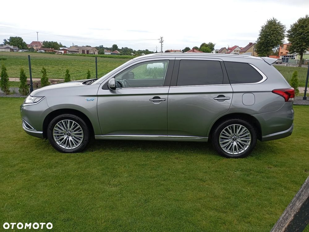 Mitsubishi Outlander - 5