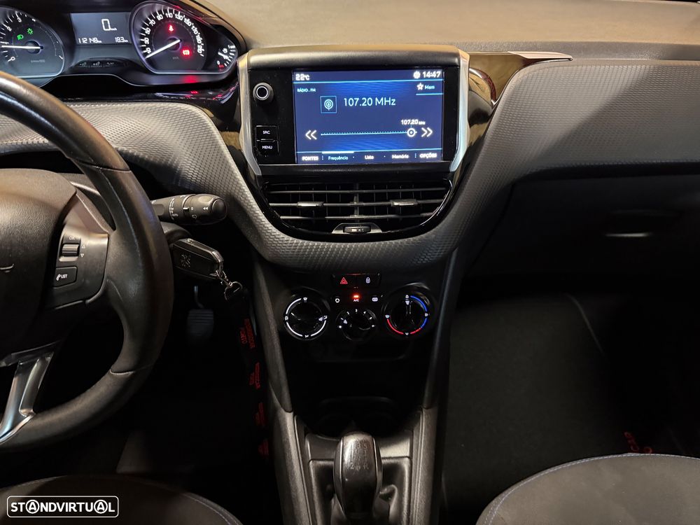 Peugeot 208 82 PureTech Style - 15