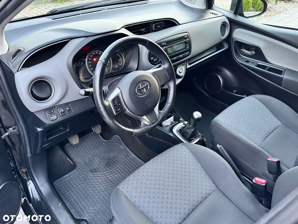 Toyota Yaris 1.0 Sol - 9
