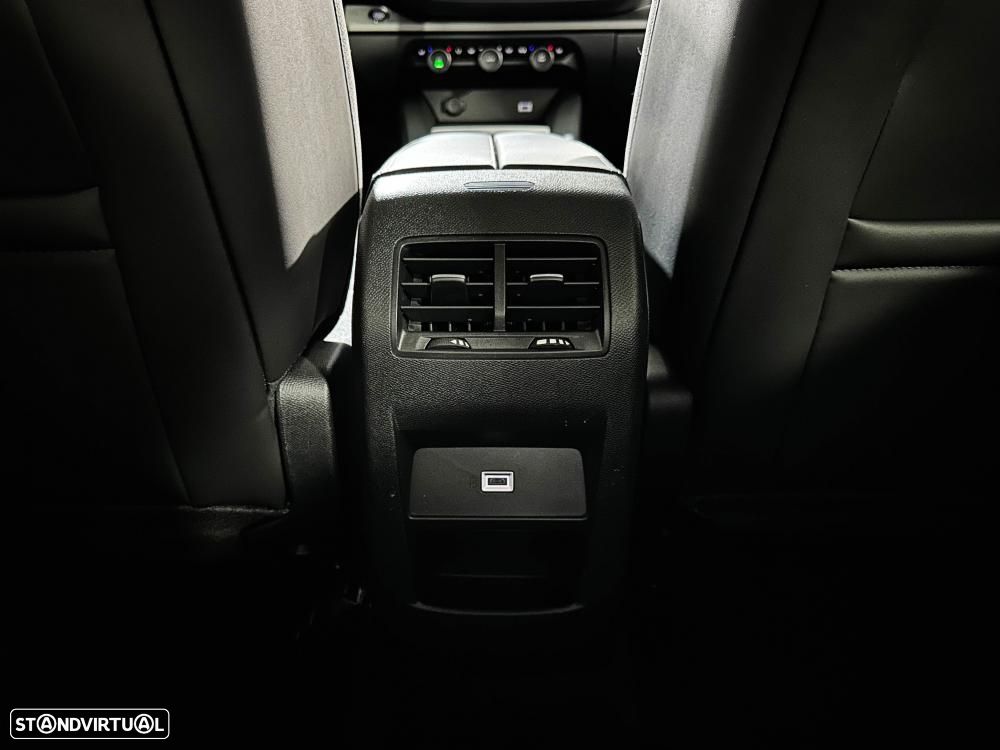 Citroën C5 X 1.6 Hybrid Feel Pack e-EAT8 - 26