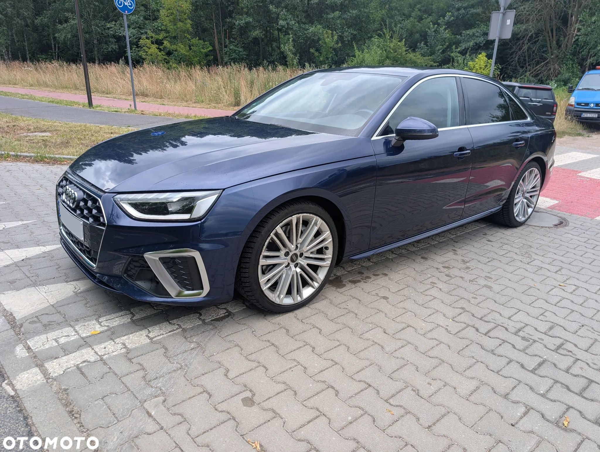 Audi A4 - 1
