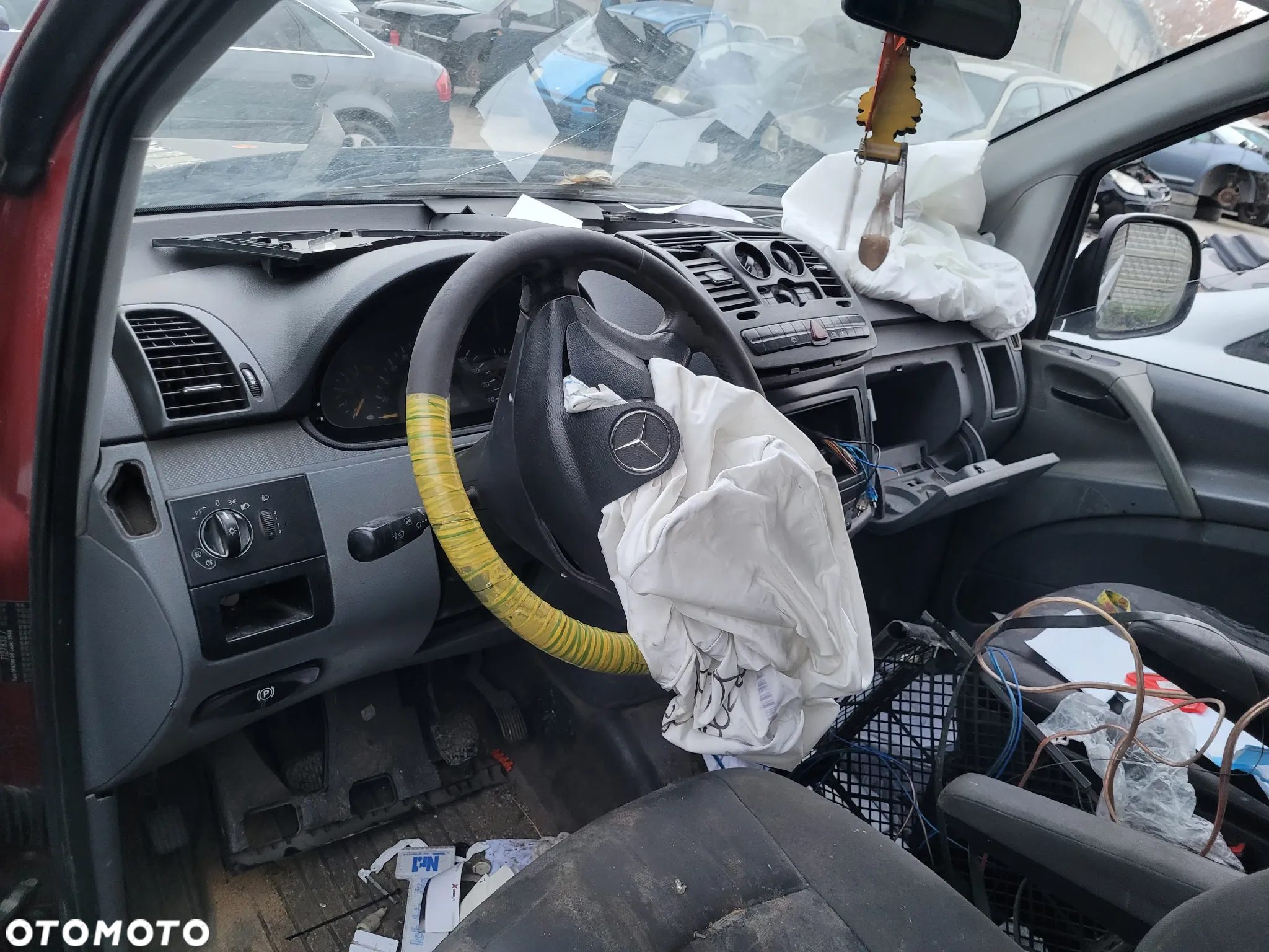 mercedes vito w639 fotel kanapa deska kokpit podsufitka boczek podłokietnik licznik panel szyb stacyjka - 2