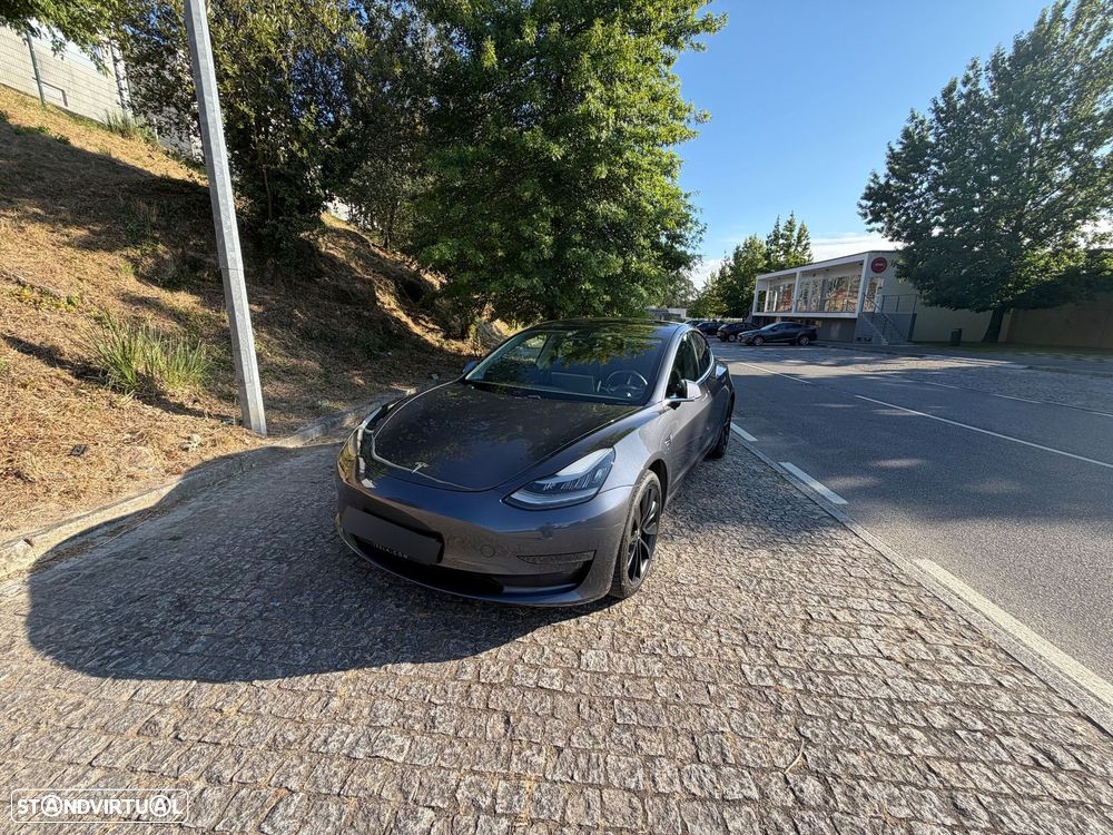 Tesla Model 3 Long Range AWD Dual Motor — fotografia 2