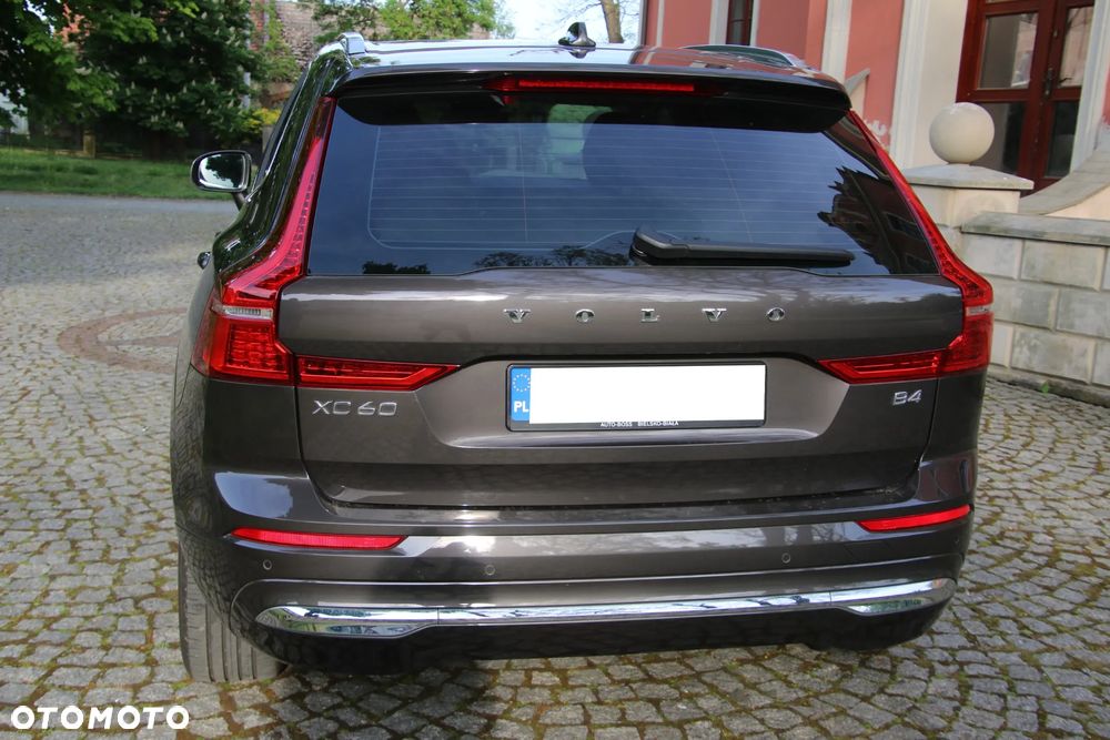 Volvo XC 60 B4 D Plus Bright - 16