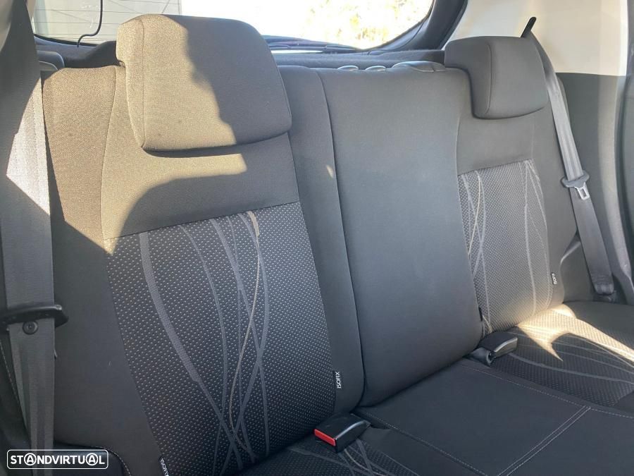 Peugeot 208 1.4 HDi - 10