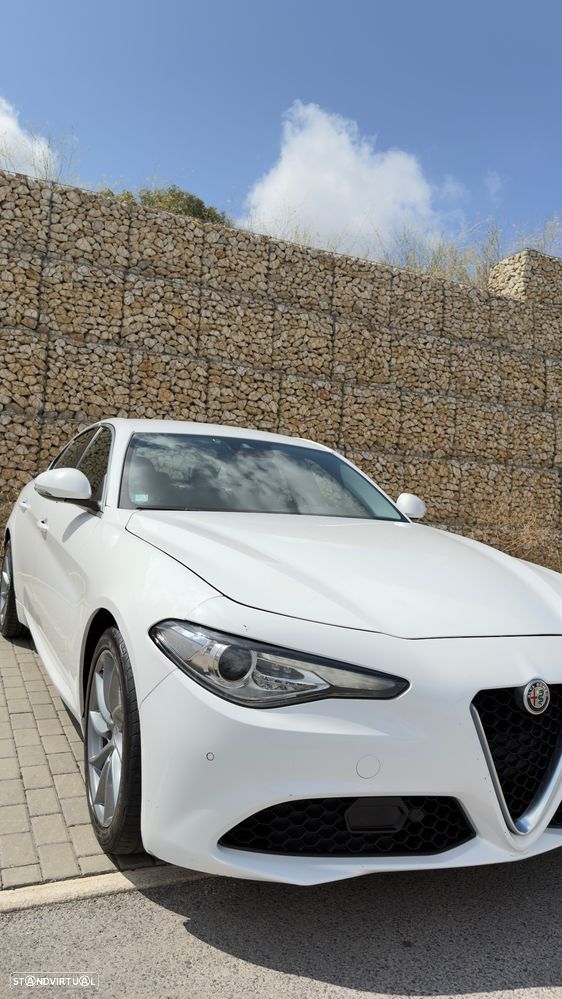 Alfa Romeo Giulia 2.2 D Sprint AT8 - 4