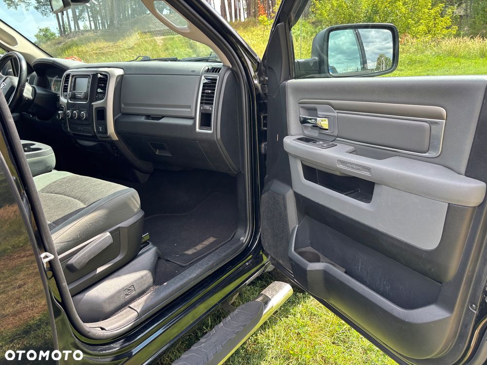 Dodge RAM 1500 5.7 4x4 - 12