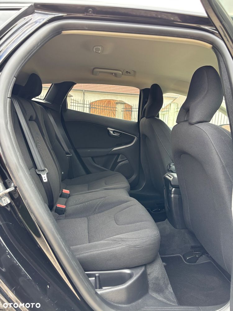 Volvo V40 D2 Momentum - 15