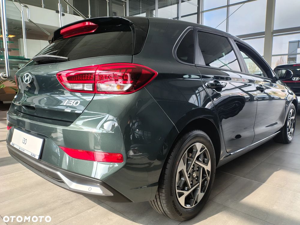 Hyundai i30 1.5 T-GDI 48V Modern DCT - 9