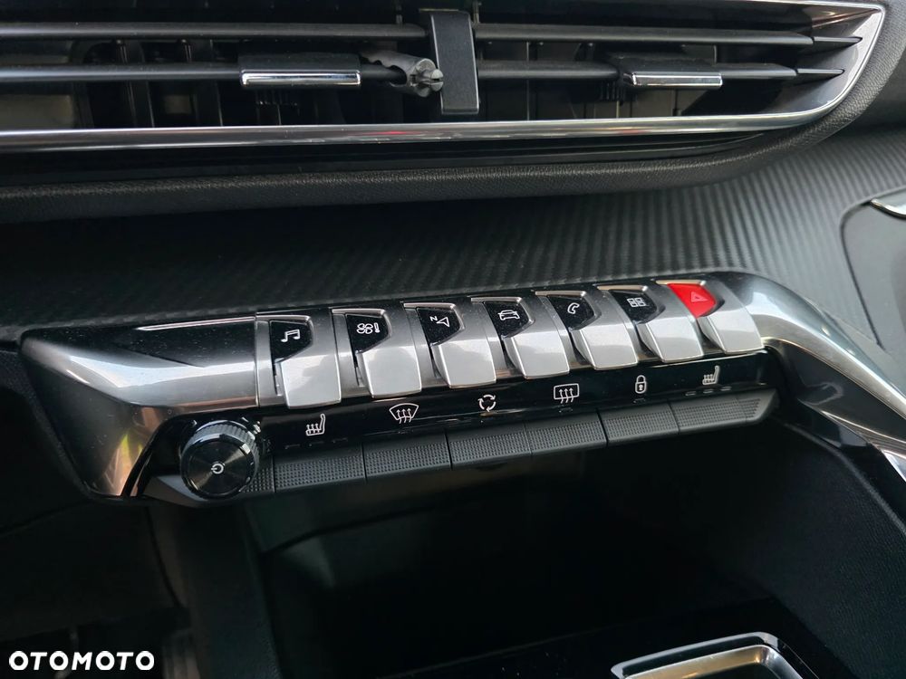Peugeot 3008 - 21