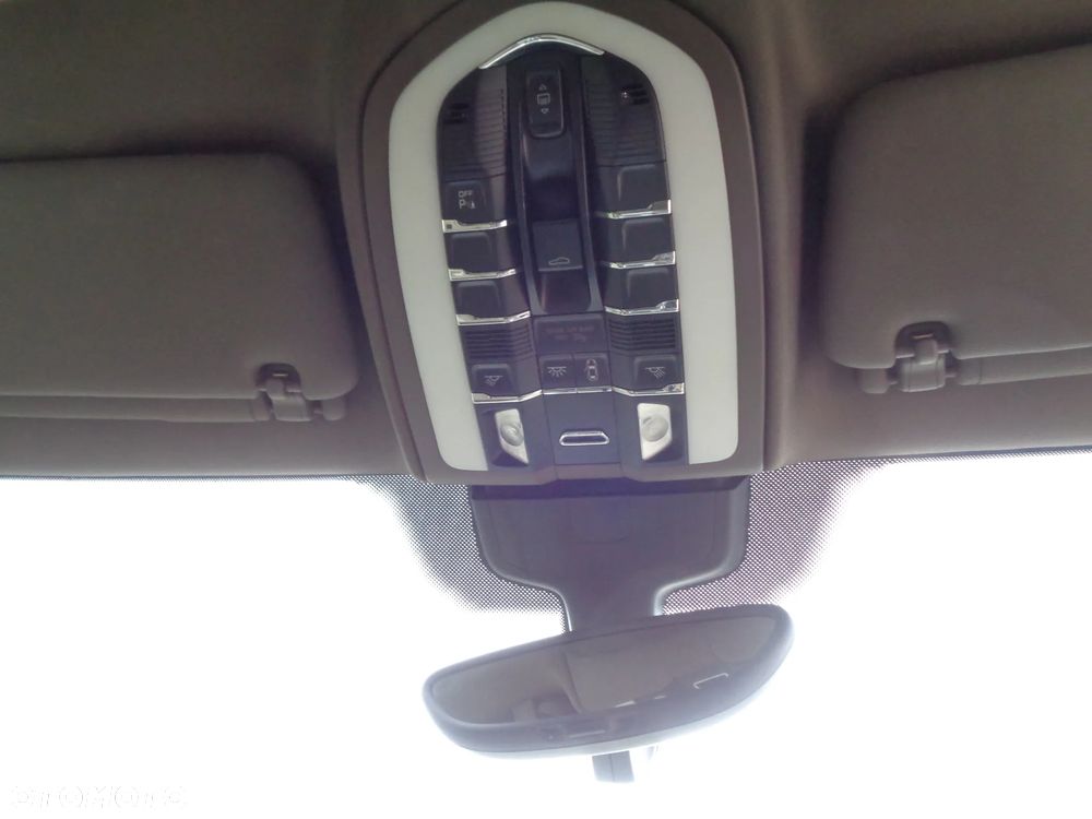 Porsche Cayenne Diesel Tiptronic S - 22