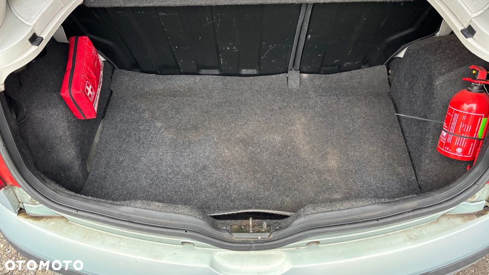 Fiat Punto 1.2 16V Dynamic - 17