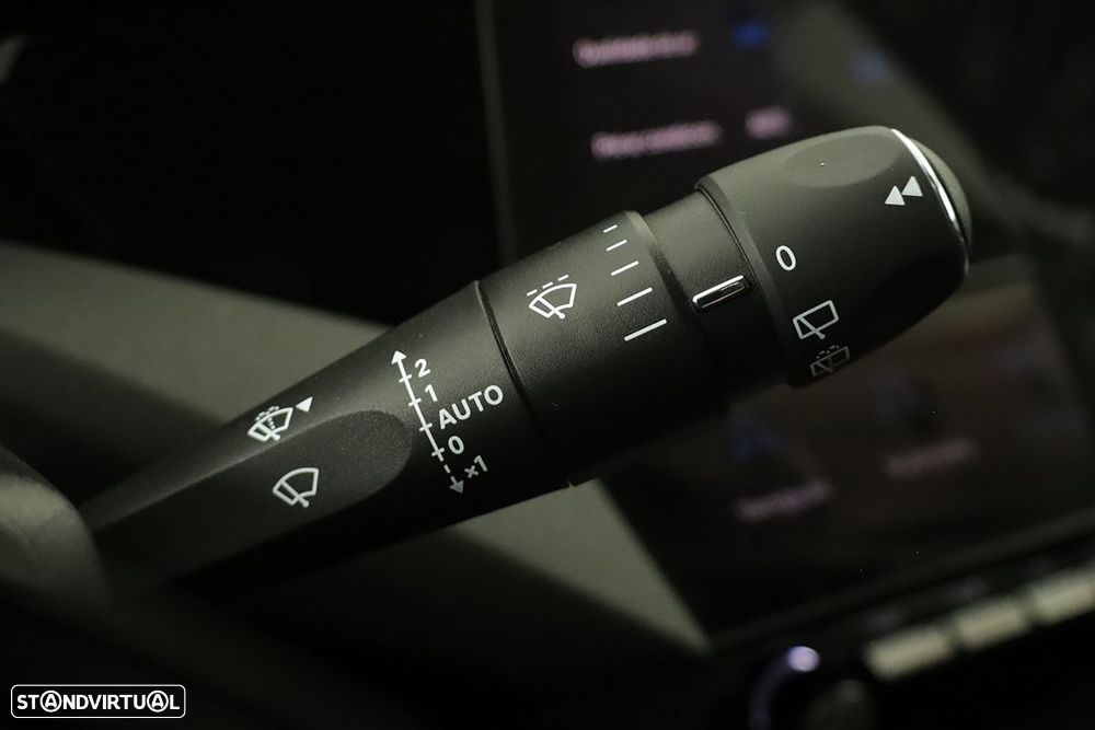 Peugeot 308 1.6 Hybrid Allure Pack e-EAT8 - 17