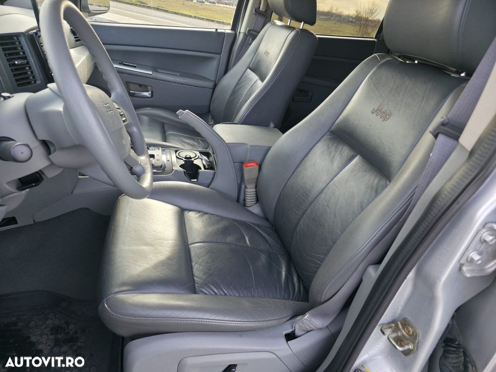 Jeep Grand Cherokee - 11