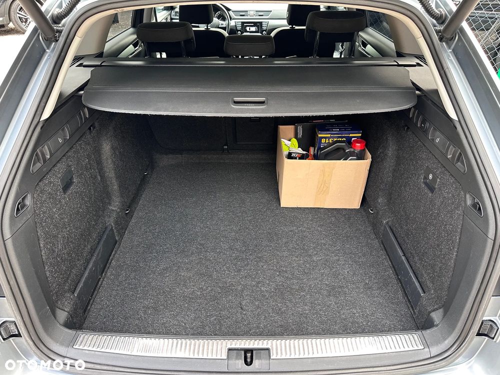 Skoda Superb 2.0 TDI Style - 8