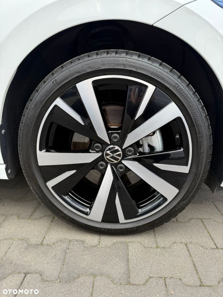 Volkswagen Golf 1.5 TSI EHybrid PHEV 150kW Style DSG - 32