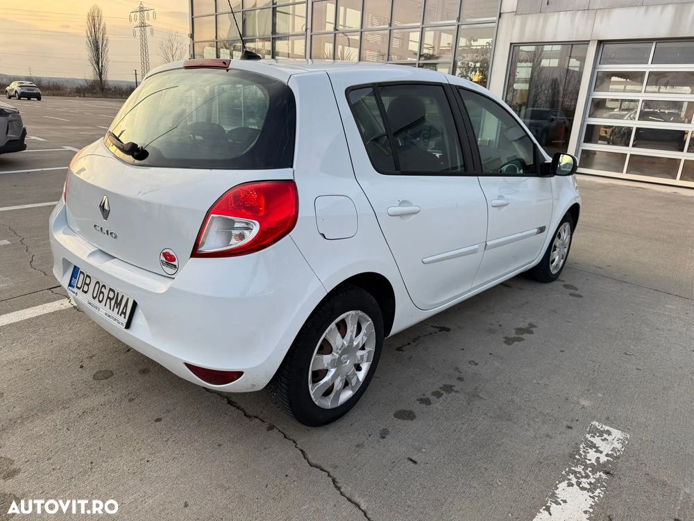 Renault Clio Estate 1.2 Expression - 2