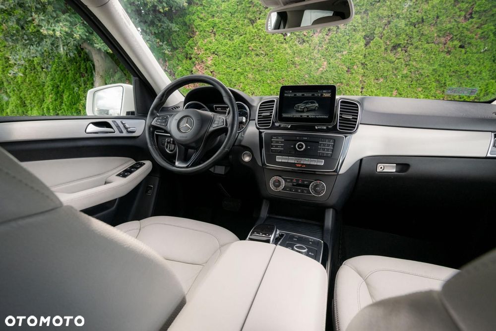 Mercedes-Benz GLE 350 d 4-Matic - 17