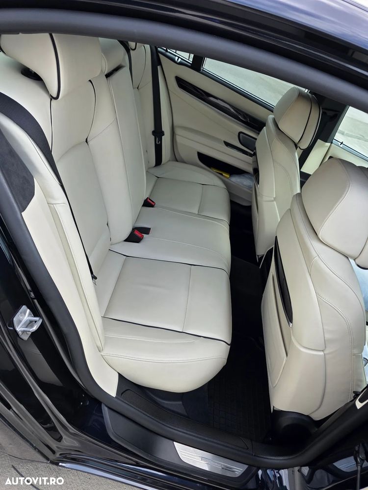BMW Seria 7 730d - 24