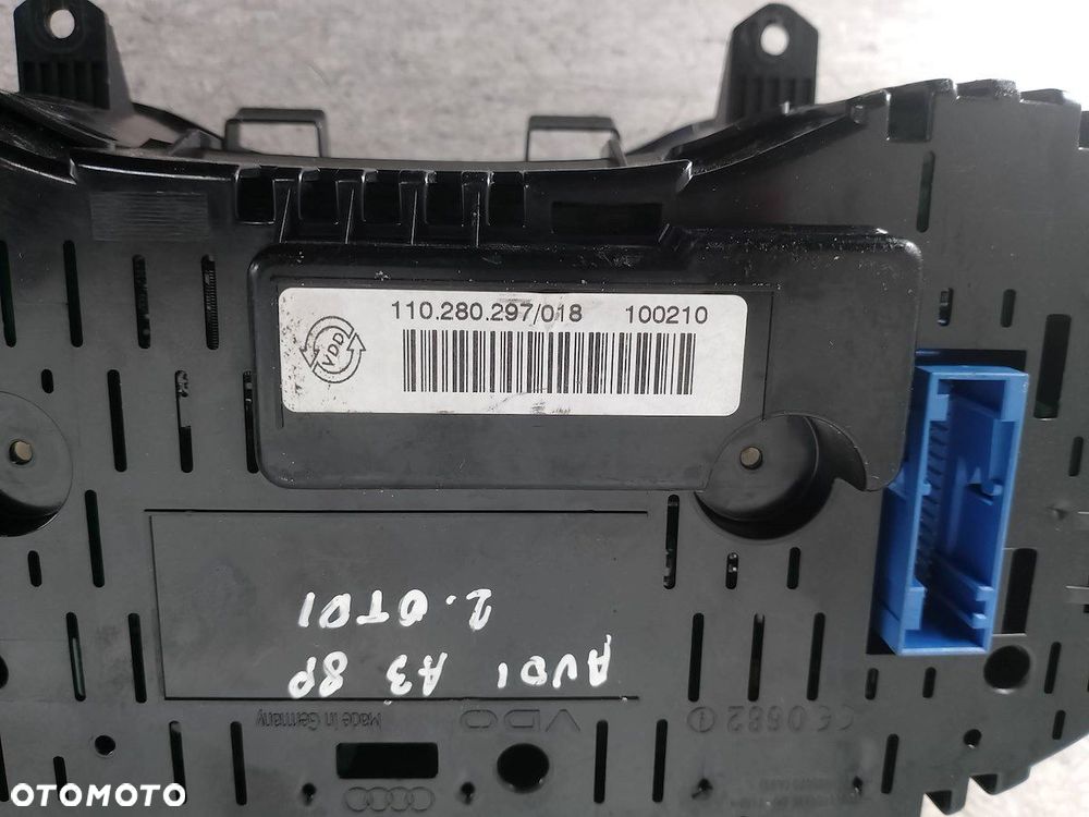 LICZNIK AUDI A3 ( 8P1 ) 8P0920930RX 2.0 TDI - 2