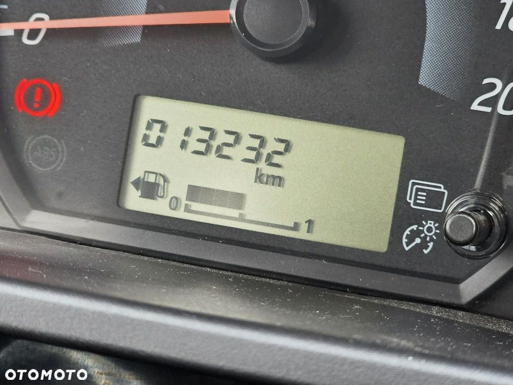 Mitsubishi Space Star - 10