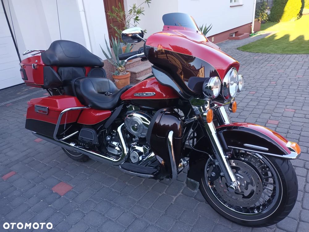 Harley-Davidson FLHTCU Ultra