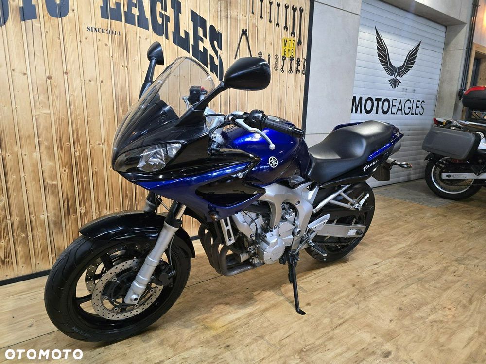 Yamaha FZ - 22