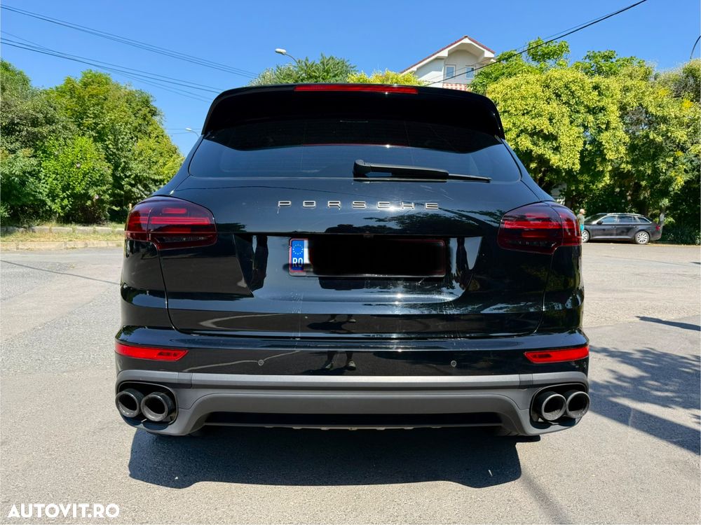Porsche Cayenne Turbo S Tiptronic S - 24
