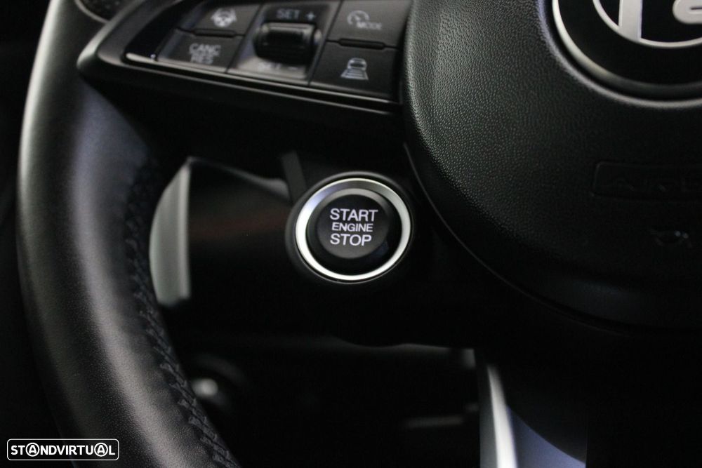 Alfa Romeo Tonale 1.3 Plug-In Hybrid Veloce e-AWD - 14